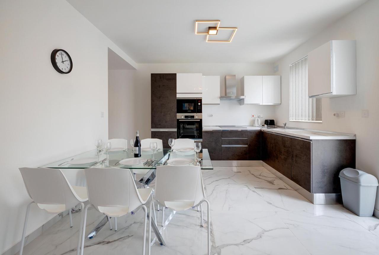 Stylish 2Br Apartment In Central St Julians Saint Julian's Luaran gambar