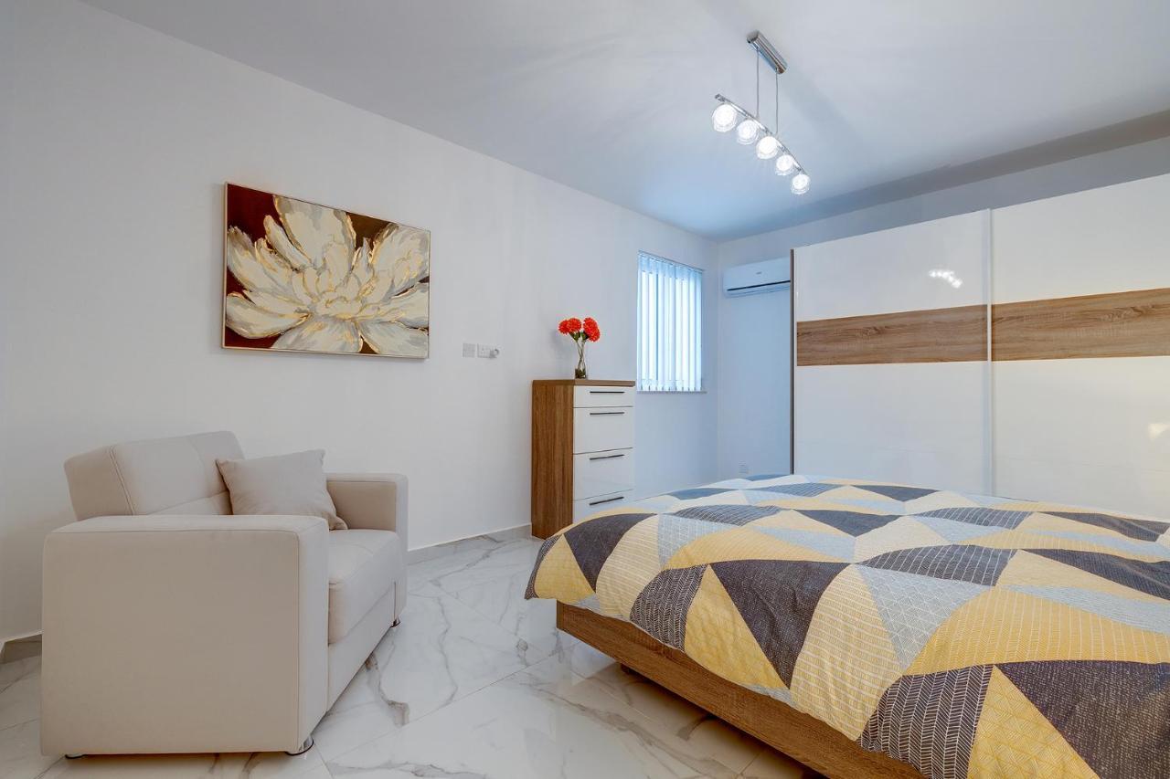 Stylish 2Br Apartment In Central St Julians Saint Julian's Luaran gambar