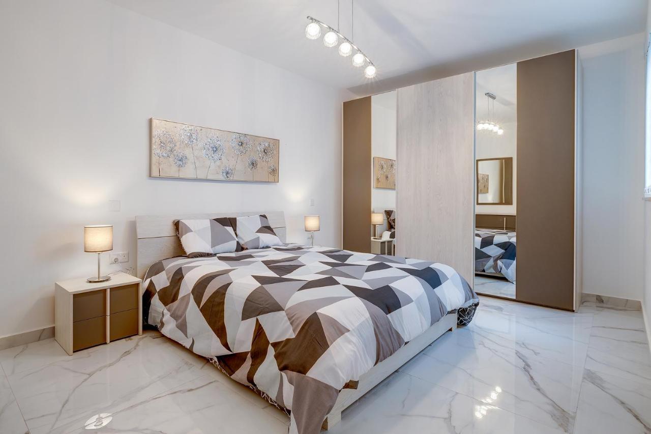 Stylish 2Br Apartment In Central St Julians Saint Julian's Luaran gambar